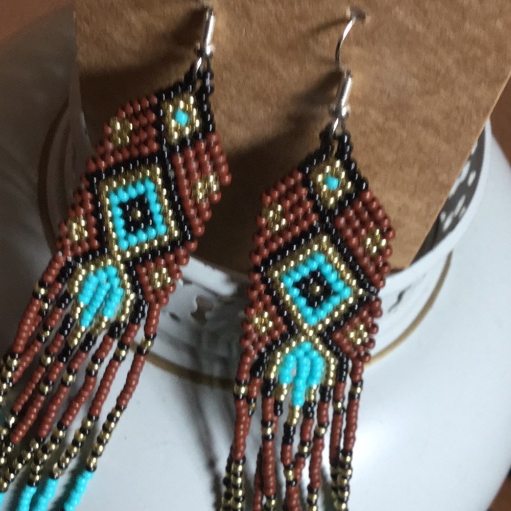 Beaded dangle fringe earrings cowgirl rodeo barrel racing cutting horse show - Picture 2 of 5